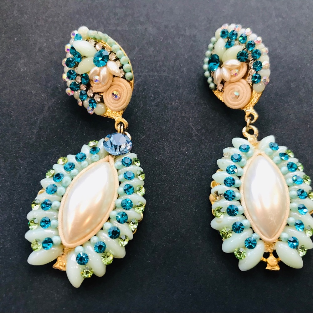 Faux Pearl Green Rhinestone Pierced Dangle Earring